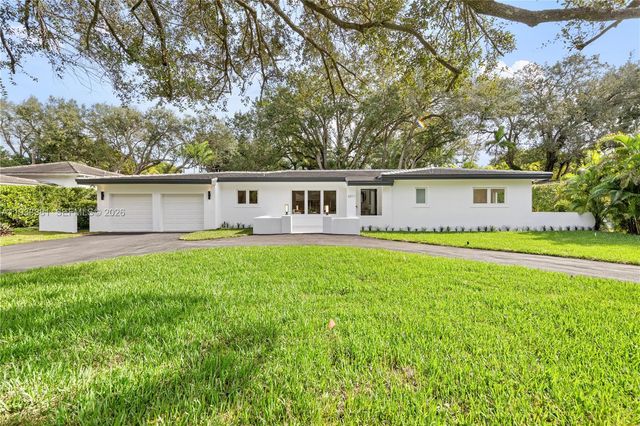 6011 Maynada St, Coral Gables, FL 33146