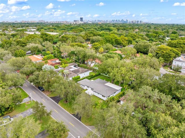 6011 Maynada St, Coral Gables, FL 33146