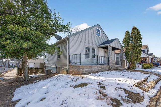 6318 Bradley Avenue, St Louis, MO 63139