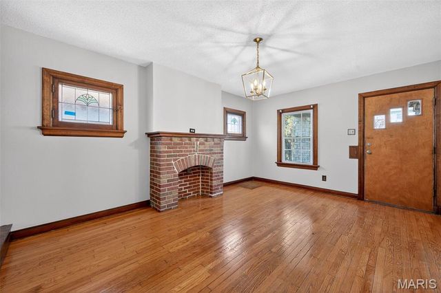 6318 Bradley Avenue, St Louis, MO 63139