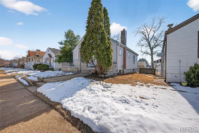 6318 Bradley Avenue, St Louis, MO 63139