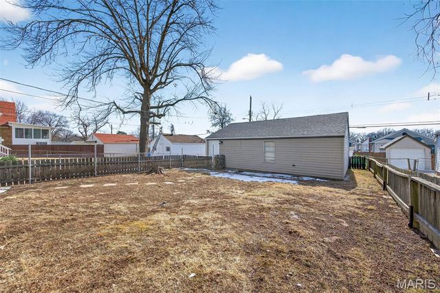 6318 Bradley Avenue, St Louis, MO 63139