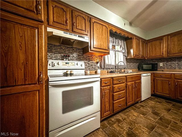 505 State Route 46, Warren, OH 44484