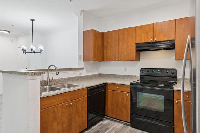 300 E SOUTH STREET 2001, Orlando, FL 32801
