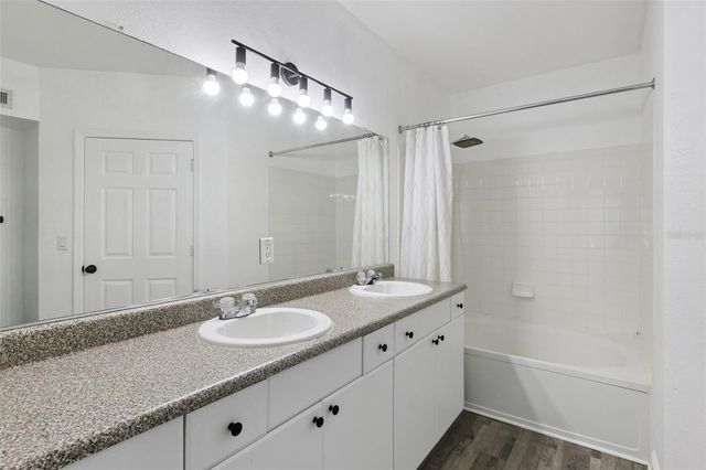 300 E SOUTH STREET 2001, Orlando, FL 32801