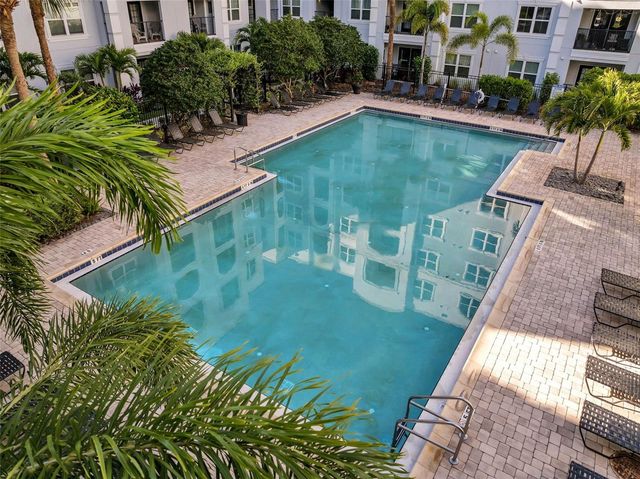 300 E SOUTH STREET 2001, Orlando, FL 32801