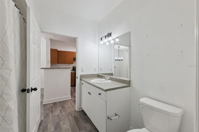 300 E SOUTH STREET 2001, Orlando, FL 32801