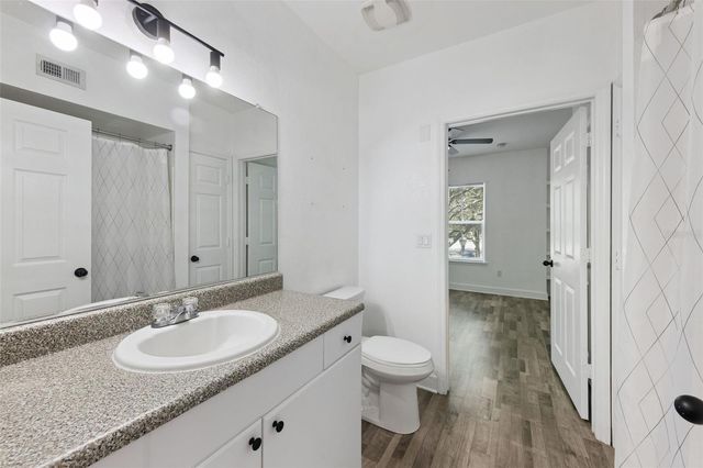 300 E SOUTH STREET 2001, Orlando, FL 32801