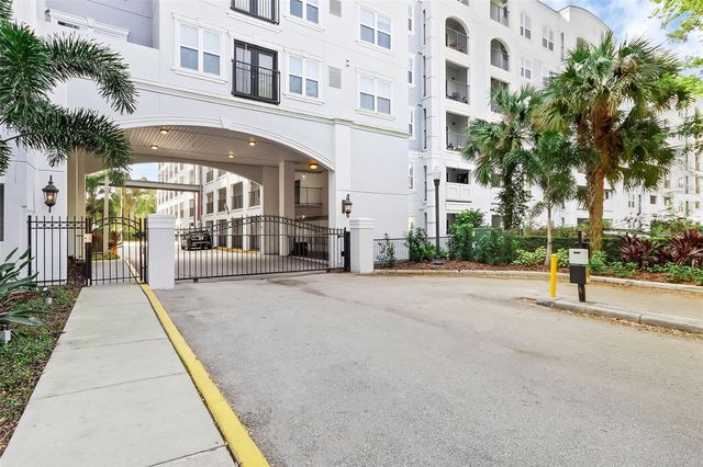 300 E SOUTH STREET 2001, Orlando, FL 32801