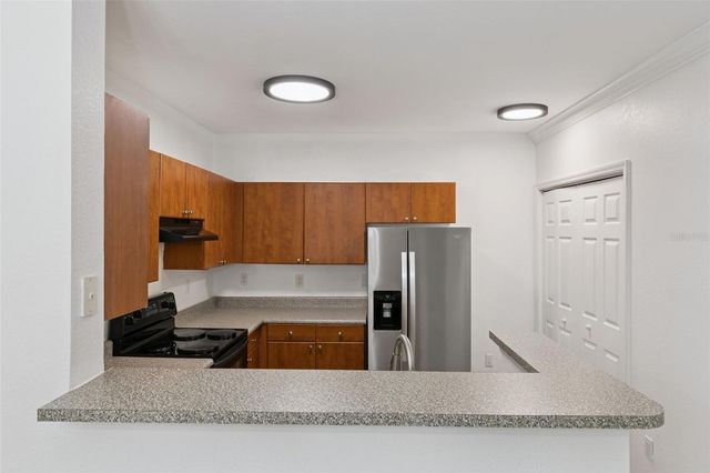 300 E SOUTH STREET 2001, Orlando, FL 32801
