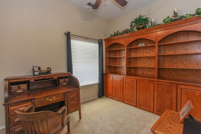 2507 S McGregor St, Coahoma, TX 79511