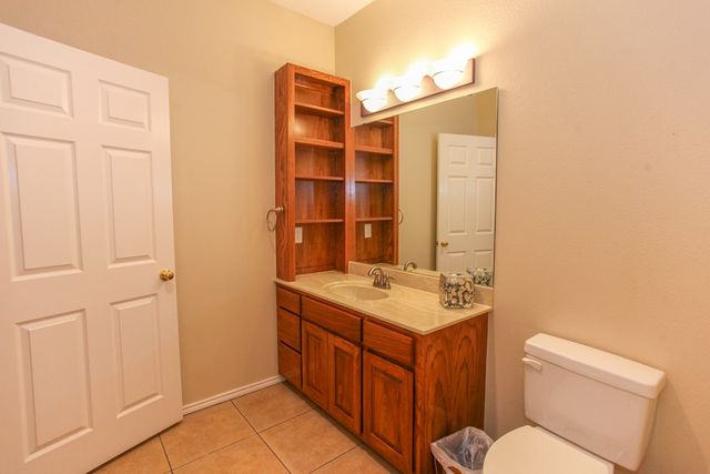 2507 S McGregor St, Coahoma, TX 79511