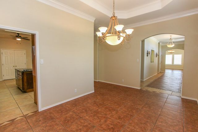 2507 S McGregor St, Coahoma, TX 79511