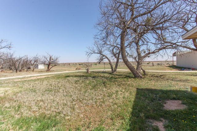 2507 S McGregor St, Coahoma, TX 79511