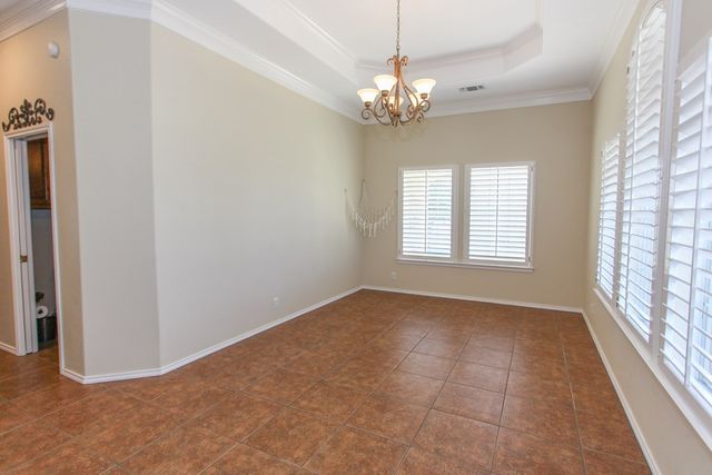 2507 S McGregor St, Coahoma, TX 79511