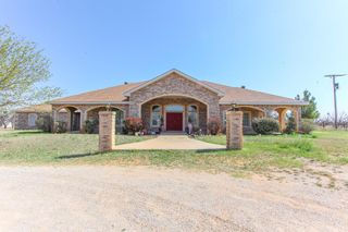 2507 S McGregor St, Coahoma, TX 79511