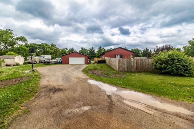 422 E 221st Street, Clearwater, MN 55320
