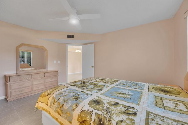361 SW South River Drive 103, Stuart, FL 34997