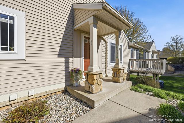 2936 Pebblestone Drive, Hudsonville, MI 49426