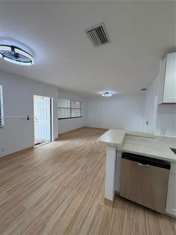 2846 Coral Springs Dr 2846, Coral Springs, FL 33065