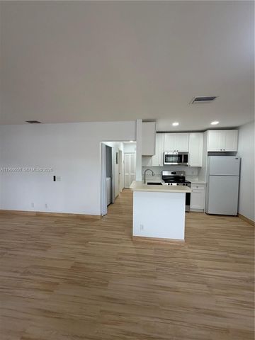 2846 Coral Springs Dr 2846, Coral Springs, FL 33065