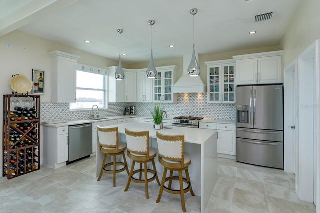 1201 S RIVERSIDE DRIVE, Edgewater, FL 32132