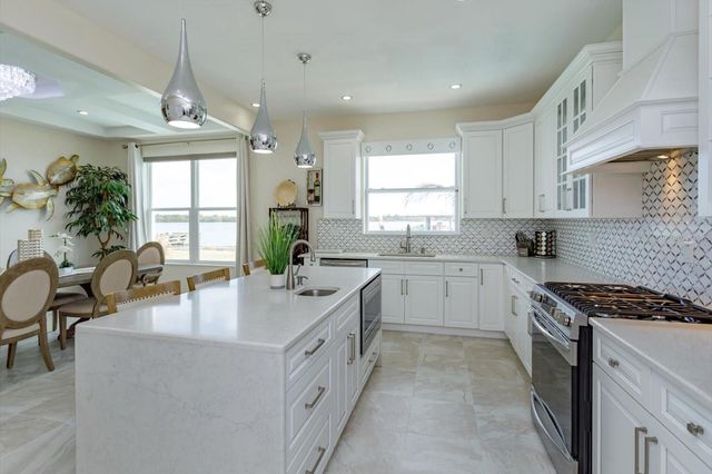 1201 S RIVERSIDE DRIVE, Edgewater, FL 32132