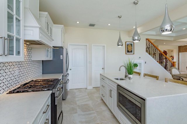 1201 S RIVERSIDE DRIVE, Edgewater, FL 32132