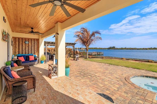 1201 S RIVERSIDE DRIVE, Edgewater, FL 32132