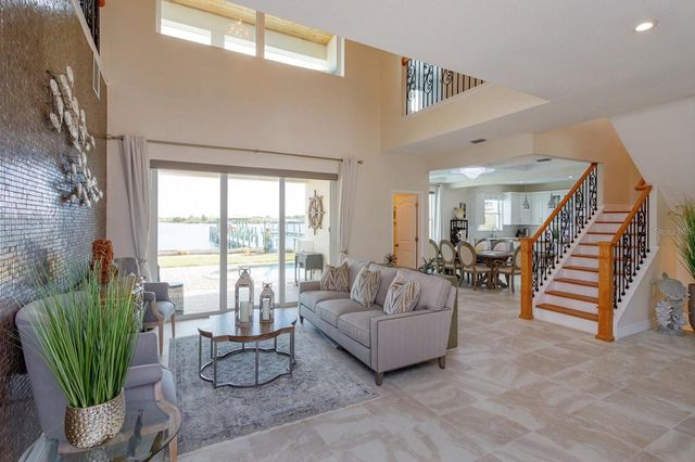 1201 S RIVERSIDE DRIVE, Edgewater, FL 32132