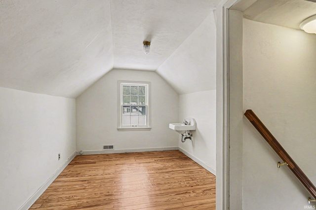 507 Parkovash Avenue, South Bend, IN 46617