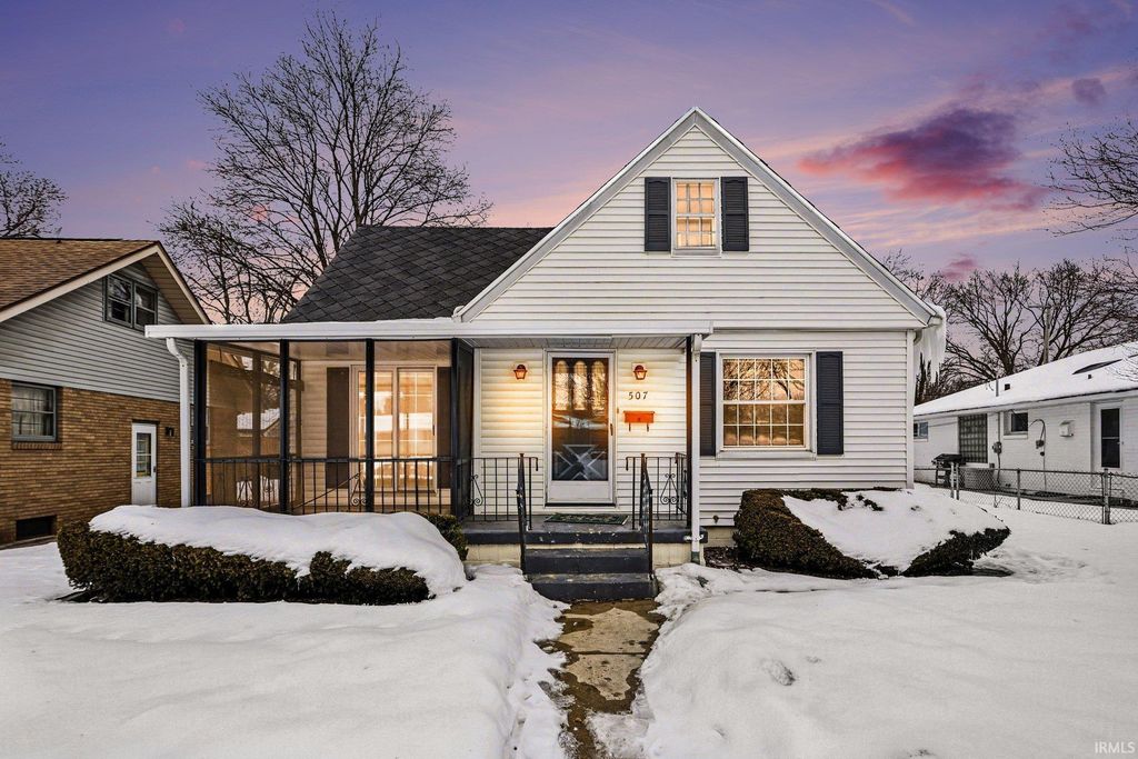 507 Parkovash Avenue, South Bend, IN 46617