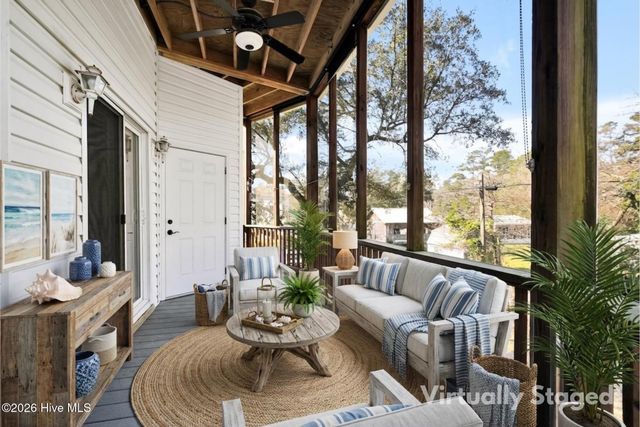 233 NE 75th Street, Oak Island, NC 28465