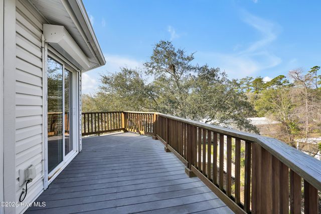 233 NE 75th Street, Oak Island, NC 28465