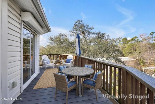 233 NE 75th Street, Oak Island, NC 28465