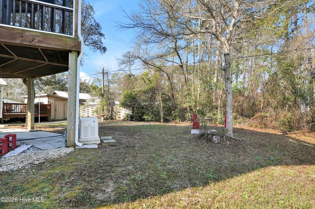 233 NE 75th Street, Oak Island, NC 28465