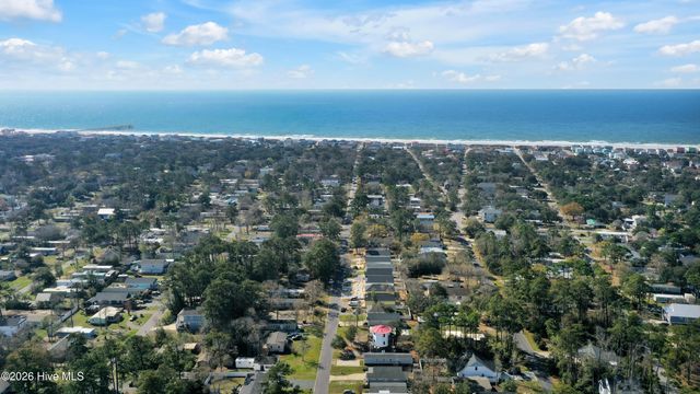 233 NE 75th Street, Oak Island, NC 28465