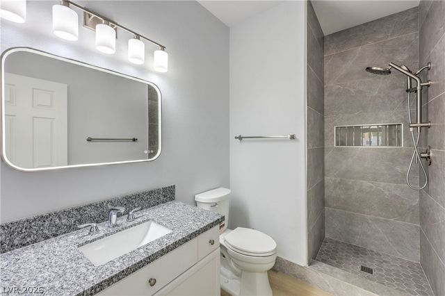 7411 Bridlehorne Avenue, Las Vegas, NV 89131
