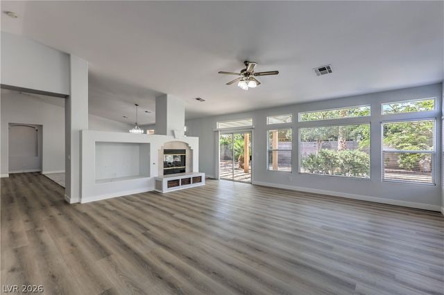 7411 Bridlehorne Avenue, Las Vegas, NV 89131