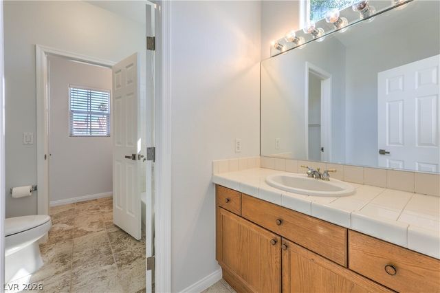 7411 Bridlehorne Avenue, Las Vegas, NV 89131