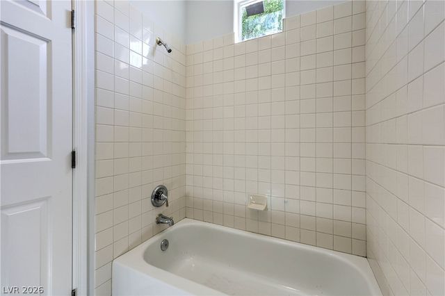 7411 Bridlehorne Avenue, Las Vegas, NV 89131