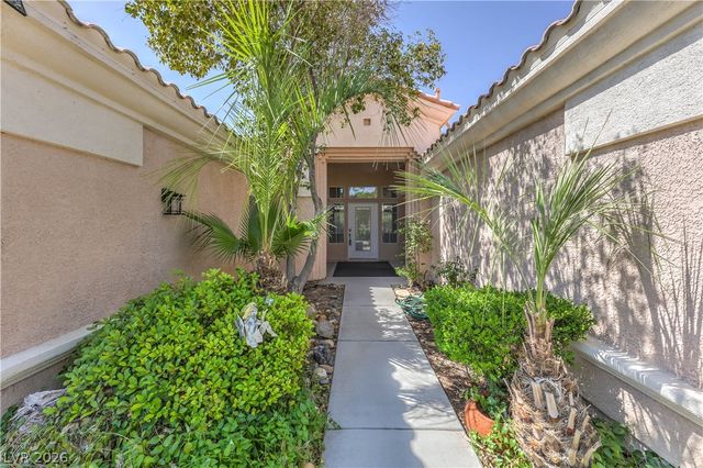7411 Bridlehorne Avenue, Las Vegas, NV 89131