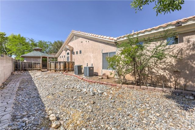 7411 Bridlehorne Avenue, Las Vegas, NV 89131