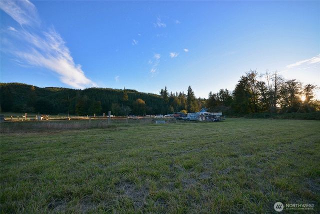 210 Brooklyn Road, Oakville, WA 98568