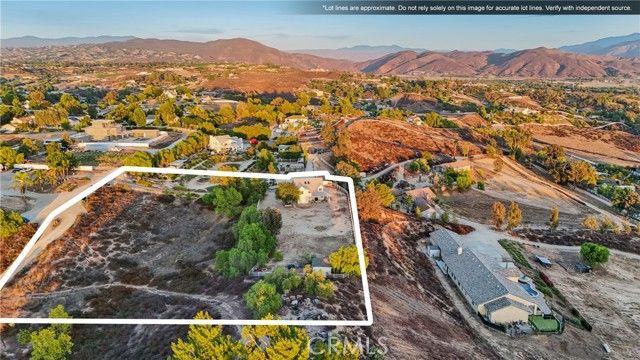 34325 Loi Lane, Temecula, CA 92592
