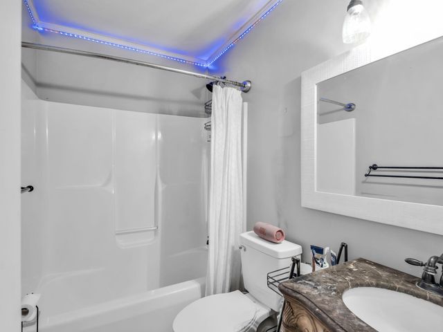 20 Fairwood Drive 20 Fairwood Drive, Miamisburg, OH 45342