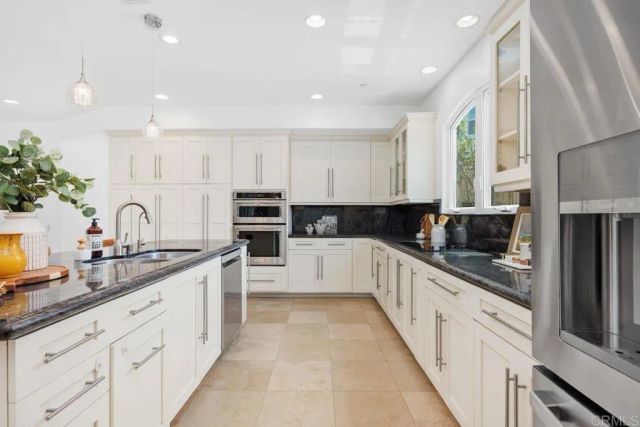 182 Andrew Avenue, Encinitas, CA 92024