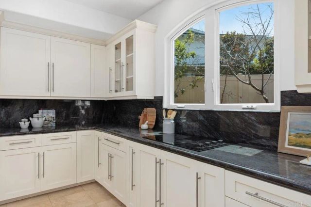 182 Andrew Avenue, Encinitas, CA 92024