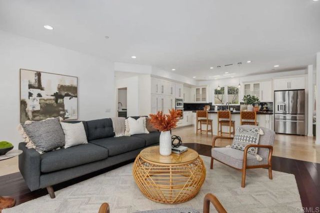 182 Andrew Avenue, Encinitas, CA 92024