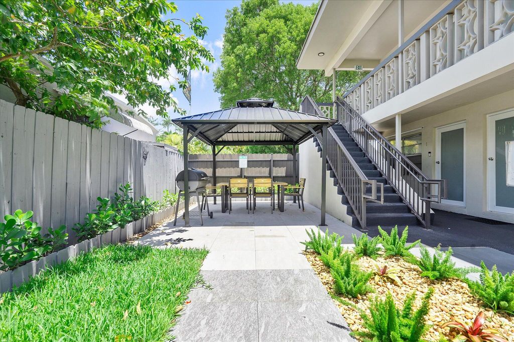 1638 Plunkett Street 1, Hollywood, FL 33020